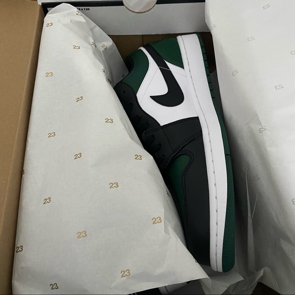 Jordan Other - Air Jordan 1 Low Sz 11